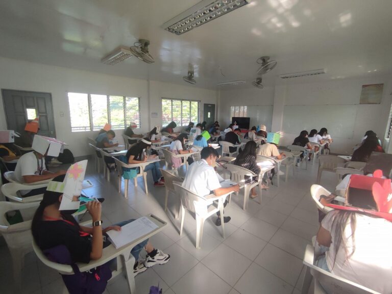 Chapéu na escola