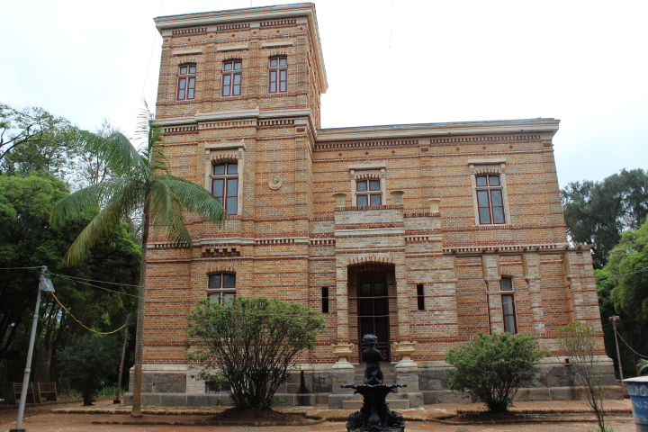 fachada-da-villa-do-museu-mariano-procopio414059AC-0148-00E8-88D0-492227A646FE